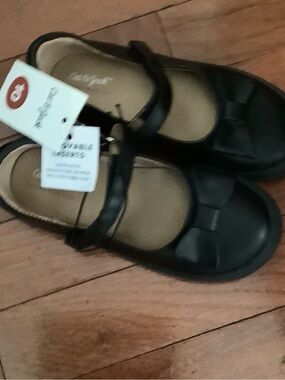 Cat & Jack Black Girls Mary Jane Flats with Bow